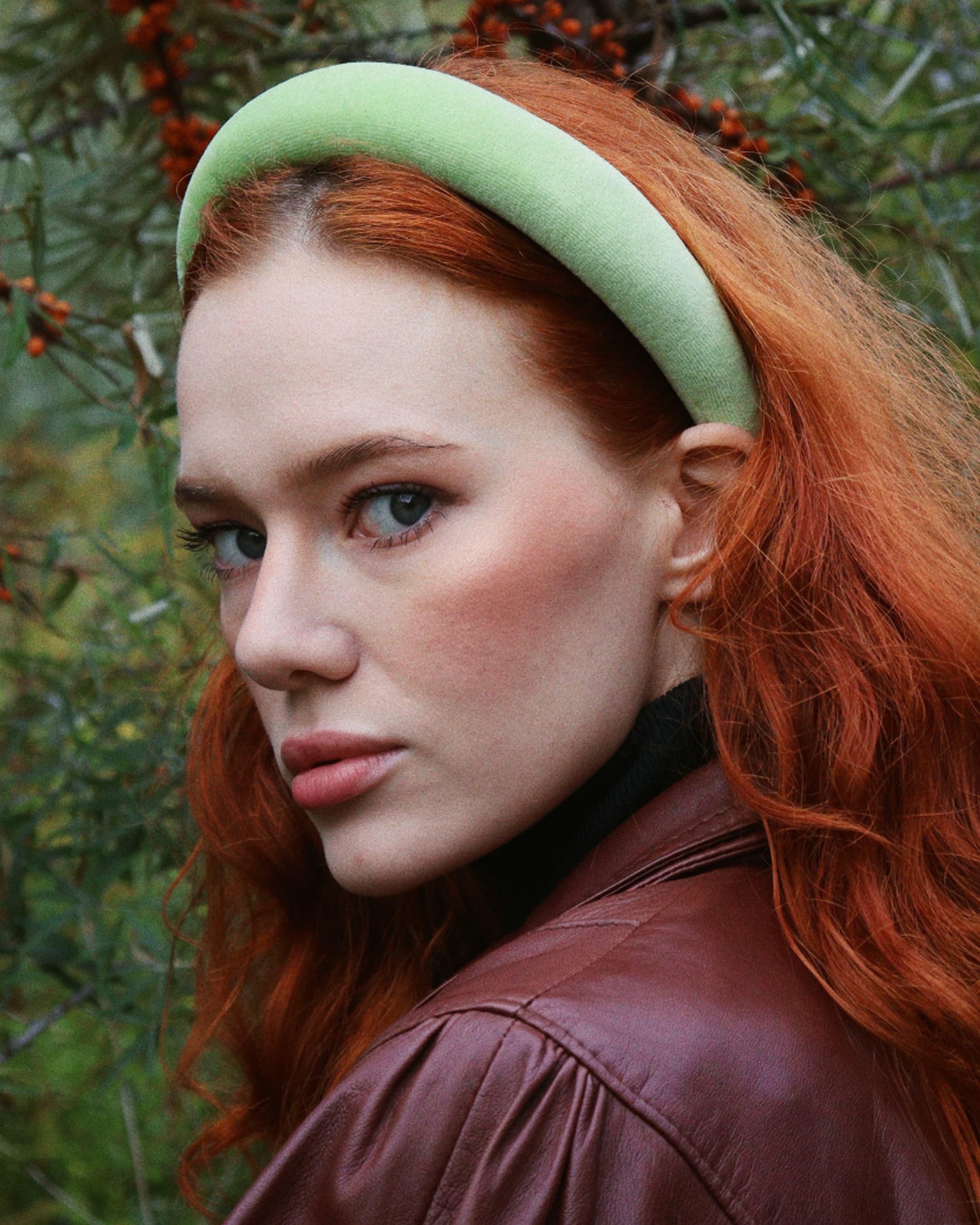 Welurowa opaska do włosów hejo "Good Luck"